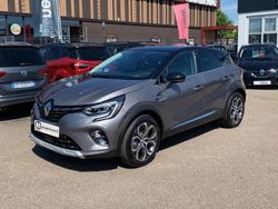 Gris Occasion 2023 Renault Captur Techno SUV | 25 000 € (Prix assez cher)