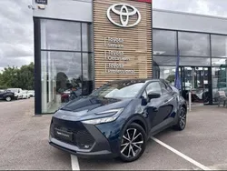 Utilisé 2024 Toyota C-HR Design SUV | 29 980 € (Prix juste)