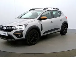 Gris Utilisé 2024 Dacia Sandero Extreme Citadine | 16 990 € (Prix juste)