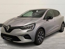 Gris Utilisé 2022 Renault Clio V Evolution Berline | 17 499 € (Prix juste)
