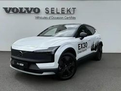 Blanc cristal metal Utilisé 2025 Volvo EX30 CC Performance | 51 900 €