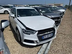 Blanc Utilisé 2018 Audi A3 Sportback S-Line Berline | 9 400 €