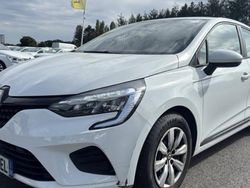 Utilisé 2020 Renault Clio V Zen Citadine | 10 990 € (Bon prix)