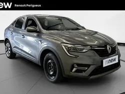 Gris Utilisé 2023 Renault Arkana Evolution SUV | 20 990 €