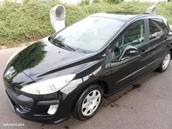 Noir Utilisé 2007 Peugeot 308 Monospace | 3 900 €