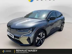 Gris Utilisé 2023 Renault Mégane Iconic Berline | 27 800 € (Prix juste)