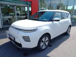 Blanc nacré Utilisé 2023 Kia Soul EV 2 SUV | 36 999 €