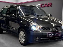 Noir Occasion 2002 Renault Clio II Initiale Citadine | 2 980 € (Super prix)