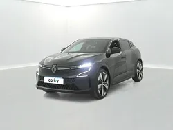 Noir Utilisé 2022 Renault Mégane Techno Berline | 24 990 € (Prix juste)