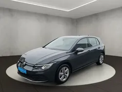 Gris Utilisé 2024 VW Golf VIII Life Berline | 24 400 € (Prix juste)