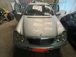 Argent Occasion 2002 Mercedes C270 Avantgarde Break | 750 €