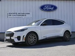 Blanc Utilisé 2024 Ford Mustang Mach-E GT Extended Range SUV | 47 990 €