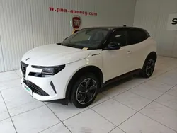 Blanc Utilisé 2025 Alfa Romeo Junior Edizione Speciale | 37 490 € (Prix juste)