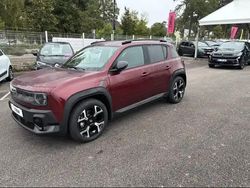 Rouge carmin Utilisé 2025 Renault 4 E-Tech SUV | 33 290 €