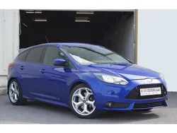 Bleu Utilisé 2014 Ford Focus ST | 12 990 € (Prix juste)
