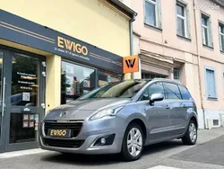 Gris Utilisé 2016 Peugeot 5008 Active Monospace | 10 690 €