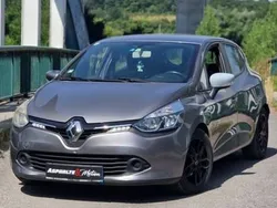 Gris Utilisé 2013 Renault Clio IV Expression Citadine | 5 490 € (Prix juste)