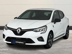 Blanc Utilisé 2022 Renault Clio V LIMITED Berline | 16 299 € (Prix juste)