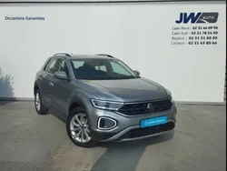 Gris Utilisé 2022 VW T-Roc Life SUV | 19 780 € (Prix juste)