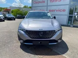 Gris Nouvelle 2024 Peugeot 308 Allure Berline | 28 990 € (Prix juste)