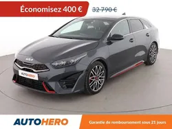 Gris Utilisé 2023 Kia ProCeed Citadine | 32 390 € (Prix juste)