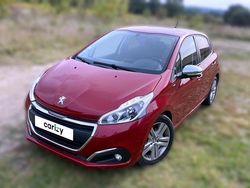 Rouge Utilisé 2017 Peugeot 208 Style Citadine | 8 273 € (Prix juste)