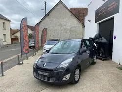 Gris Utilisé 2011 Renault Grand Scénic III Dynamique Monospace | 4 460 € (Prix assez cher)