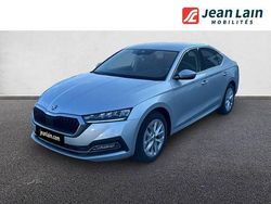 Gris Utilisé 2024 Skoda Octavia Style | 32 660 € (Prix assez cher)