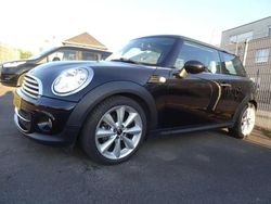 Noir Occasion 2013 Mini Cooper D Citadine | 11 900 € (Prix juste)