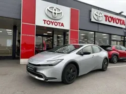 Utilisé 2023 Toyota Prius Citadine | 34 990 € (Prix juste)