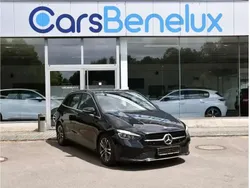 Noir Utilisé 2024 Mercedes B180 Progressive Monospace | 31 980 € (Prix juste)
