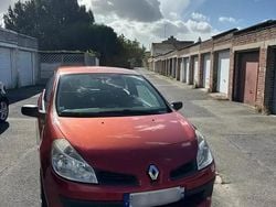 Utilisé 2007 Renault Clio II Authentique Berline | 2 500 € (Bon prix)
