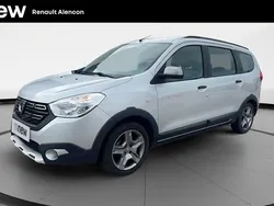 Gris Utilisé 2017 Dacia Lodgy Stepway Monospace | 13 291 € (Prix juste)