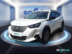 Blanc Utilisé 2022 Peugeot e-2008 Style SUV | 18 990 € (Prix juste)