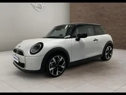 Blanc Utilisé 2024 Mini Cooper Favoured Citadine | 32 000 € (Prix cher)