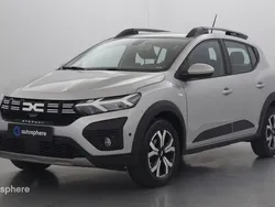 Gris Utilisé 2024 Dacia Sandero Expression Citadine | 16 499 € (Prix juste)