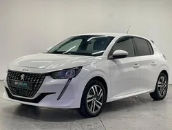 Blanc Utilisé 2021 Peugeot 208 Allure Citadine | 15 990 € (Prix juste)