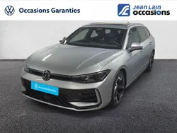 Gris Utilisé 2024 VW Passat R-line Coupé | 41 590 €