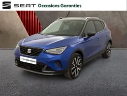 Bleu saphir métal/toit noir minuit Utilisé 2024 Seat Arona FR SUV | 22 900 € (Prix juste)