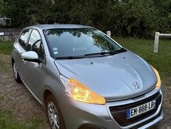 Utilisé 2017 Peugeot 208 Citadine | 5 490 € (Prix juste)