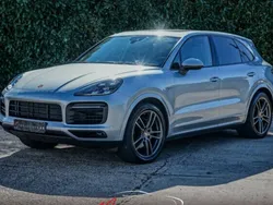 Gris Utilisé 2021 Porsche Cayenne SUV | 91 900 € (Prix juste)