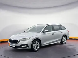 Utilisé 2023 Skoda Octavia Break | 23 639 € (Super prix)