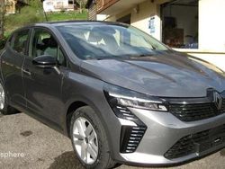 Gris Occasion 2025 Renault Clio V Evolution Berline | 16 990 € (Prix juste)