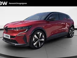 Rouge Utilisé 2022 Renault Mégane Techno Berline | 25 990 € (Prix juste)
