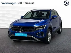 Bleu Utilisé 2024 VW T-Roc Life SUV | 25 789 € (Prix juste)