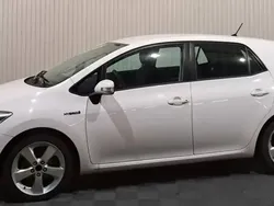 Toyota Auris Hybrid