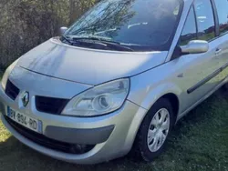 Gris Utilisé 2006 Renault Scénic II Monospace | 3 480 €