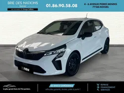 Blanc Nouvelle 2024 Renault Clio V Evolution Berline | 16 890 € (Bon prix)
