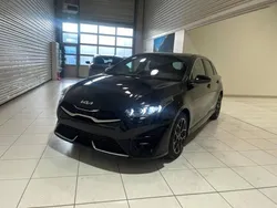Noir Utilisé 2025 Kia Ceed GT GT-Line | 28 690 € (Prix juste)