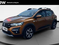 Orange Utilisé 2021 Dacia Sandero Comfort Citadine | 13 490 € (Prix juste)